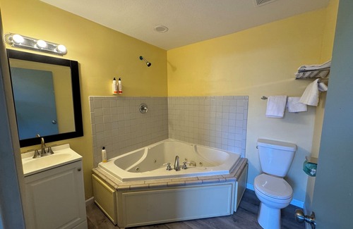 Olney Hotel | Royal INN