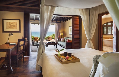 Guayabos Hotel | Royal Isabela