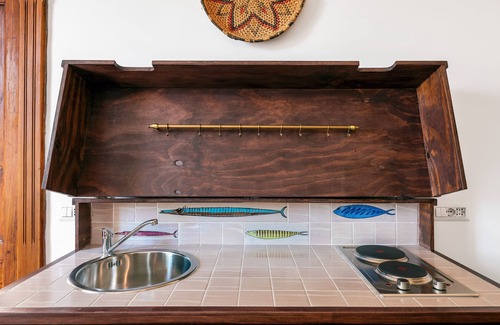 Vomero Apartment | Royal Retreat – Balcony, 2 Bedrooms & 2 Baths in Chiaia District, Naples