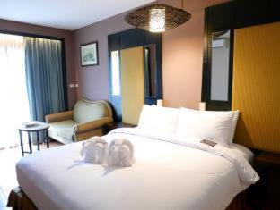 Ratchathewi Hotel | Royal View Resort - Rang Nam