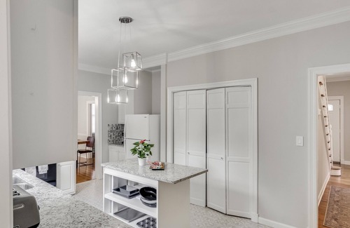 Fondren House | Royal Villa!
