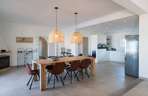 Colinas Verdes Villa | Royale en Luxe Familie Villa in de Groene Heuvels Colinas Verdes bij Lagos