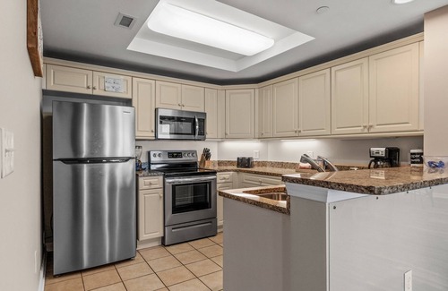 Arcadian Shores Condo | Royale Palms 2103 Renovated Oceanview w/Pool/Beach