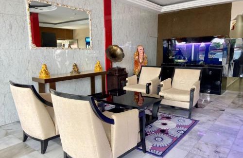 Rahang Kecil Hotel | Royals Star Hotel