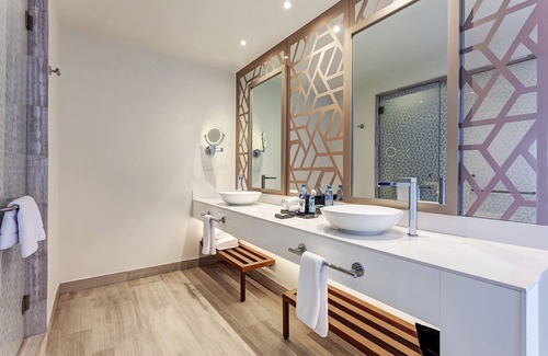 Paradise View Resort | Royalton CHIC Antigua, An Autograph Collection All-Inclusive Resort – Adults Only
