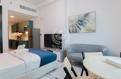 Al Barsha Apartment | Royalton - Private Pool Luxe Studio in Dubai