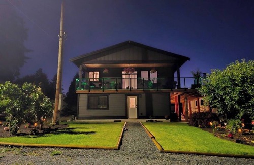 Courtenay House | Royston Seaside Hideawaynn
