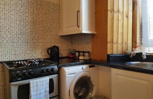 Paisley Apartment | Rozina Apartment