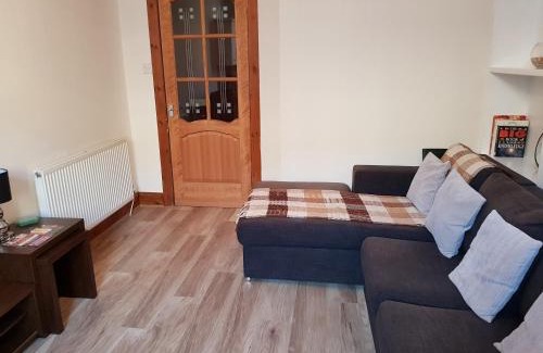 Paisley Apartment | Rozina Apartment