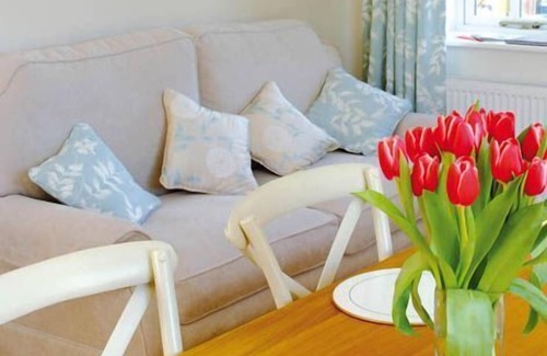 North Stoke Cottage | Rubens Barn - a cottage that sleeps 4 guests in 2 bedrooms