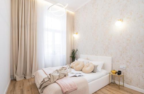 Stare Miasto Apartment | Rubinstein Apartment - LoftAffair