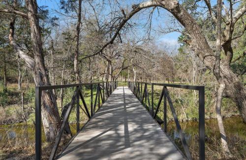 Lacy-Lakeview House | Ruby Dell Ranch - Just 10 mins from downtown Waco