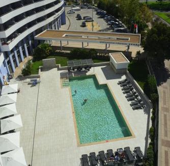 Portimao Apartment | Ruby Red & Atlantic Blue Apartments in Oceano Atlantico