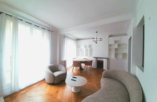 16th Arrondissement Apartment | Rue Eugène Delacroix - Paris 16 - 416035