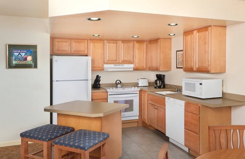 Chelan Resort | Rugged peaks of the North Cascades!