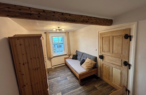 Fronhofen Apartment | Ruhe und Erholung pur in historischem FachwerkhofnFerienwohnung "Streamatze"