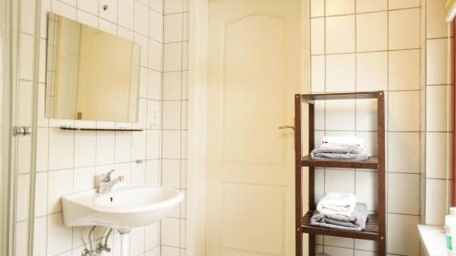 Kreyenbruck Apartment | Ruhige Monteurunterkunft in Oldenburg - Nähe Klinikum & Märkte