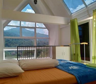Bandung House | Rumah Kina Putih