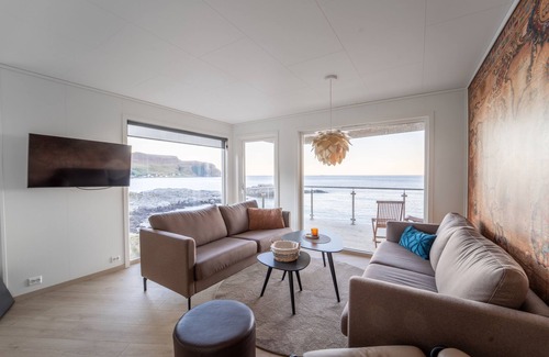 Heroy Cottage | Runde Panorama - Østen Pilot