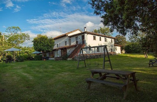 Villanueva de Pria Cottage | Rural apartment Playa del Canal for 2 adults and/or child