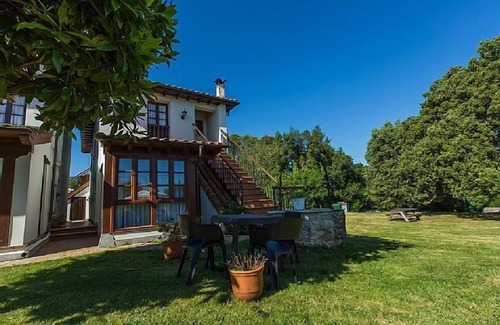 Villanueva de Pria Cottage | Rural apartment Playa del Canal for 2 adults and/or child