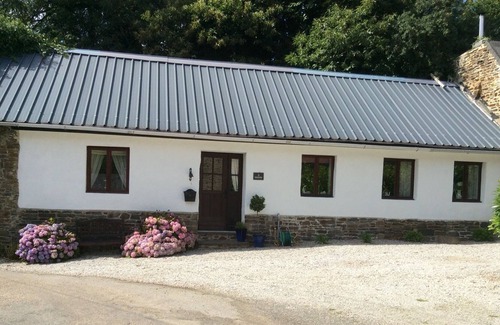 Plelauff Cottage | Rural converted stable with garden