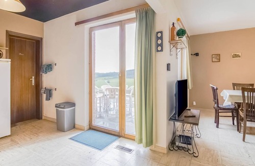 Roy House | Rural holiday home in Roy with panoramic views