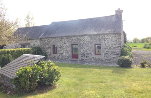 Pont-de-Buis-les-Quimerch Cottage | RURAL HOLIDAY RENTAL IN PRESS CROZON ISLAND
