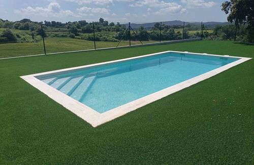 Casserres House | Rural Home 'Cal Trumfet' with Mountain View, Private Terrace and Wi-Fi