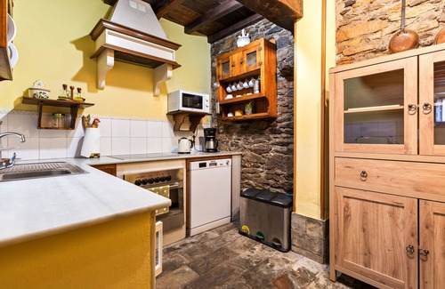 Posada de Rengos House | Rural House 'Casa Mario' with Mountain Views, Garden and Wi-Fi