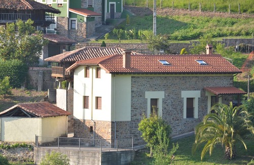 Quinzanas Cottage | RURAL HOUSE (Complete rental) CASA CALEYOS