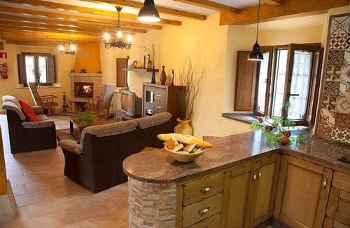 Selaya Cottage | Rural house (full rental) La Cabaña de Manuela for 8 people