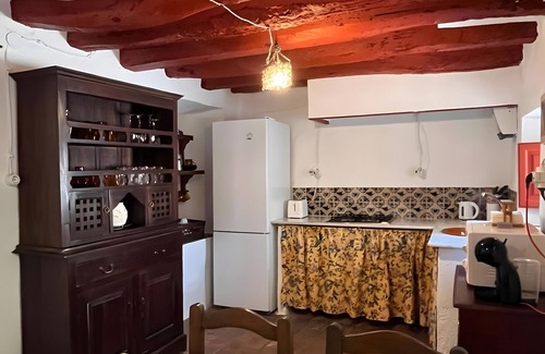 Otura House | Rural house 'La Casa Del Colono' with mountain views, shared pool and Wi-Fi