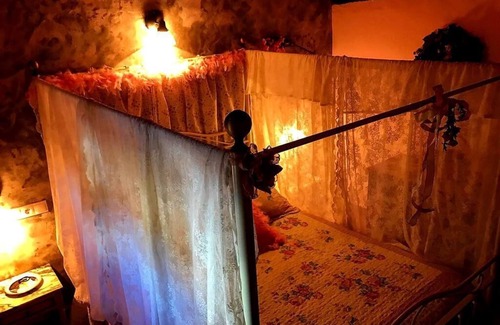 Valeria House | Rural house the Fifth of Malu, Romantic hotel in Cuenca, romantic getaways