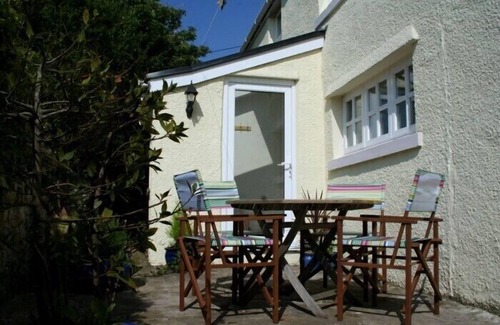 Scurlage Cottage | Rural location, surrounded by farmland, ancient green lanes, footpaths & woods.