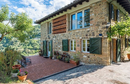 Nozanno House | Rural Tourism "abbacca-là" appartamento 3: cooking lessons and more !