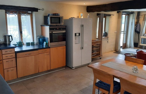 Massels House | Rural vacation home with beautiful views and infinity pool