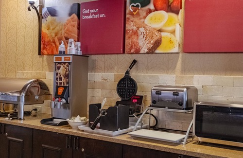 Starkville Hotel | Russell Inn & Suites