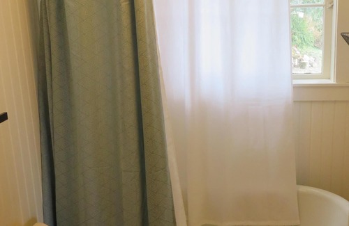 South Colby Cabin | Rustic 1935 Walk-in Waterfront Cabin on Colvos Passage