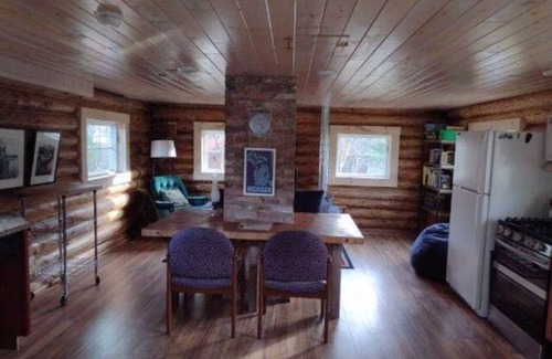 National Mine Cabin | Rustic 2B Cabin w/Sauna on Farm (Free WiFi/Parking)