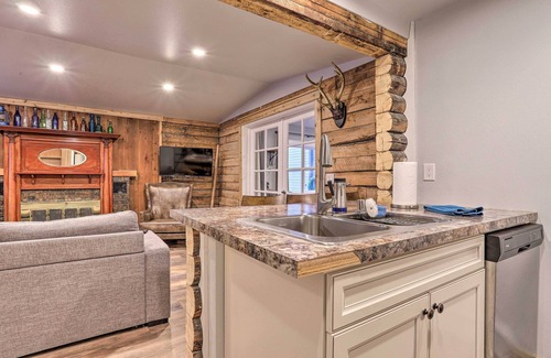 South Addition Apartment | Rustic Anchorage Hideaway: Walk to Coastal Trail!