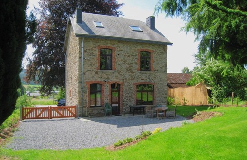 Petit-Thier House | Rustic Ardennes Retreat