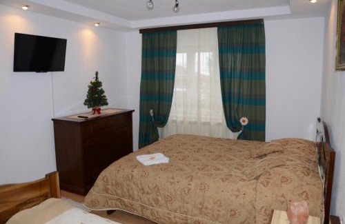 Corbeni House | Rustic Argesean