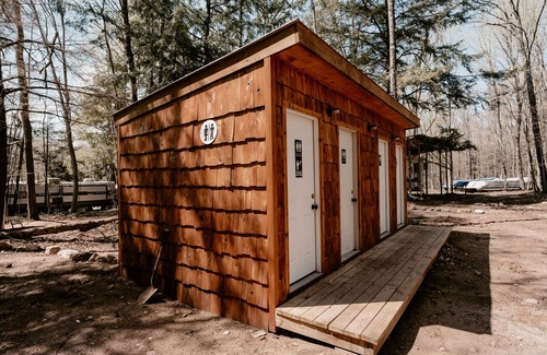 Au Train Apartment | Rustic bungalow located within a campground
