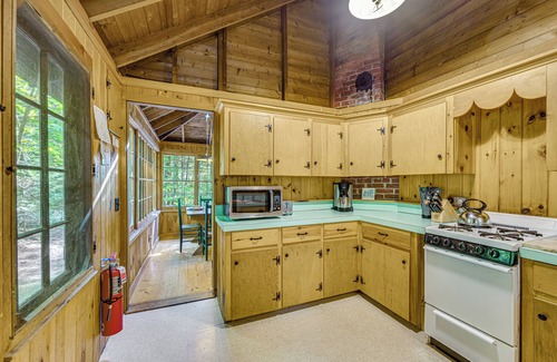 Holderness Cabin | Rustic Cabin w/Squam Lake Access & Fireplace!