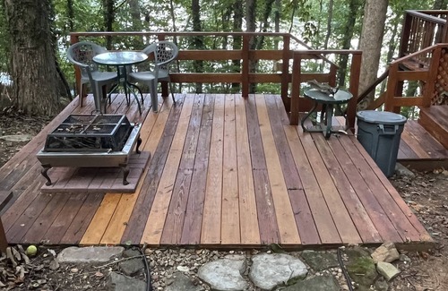 Gainesville Cabin | Rustic Cedar Cabin On Lake Lanier with Private Dock