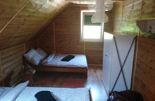 Posada Gorna Ski Chalet | Rustic Chalet in Posada Górna with Fireplace