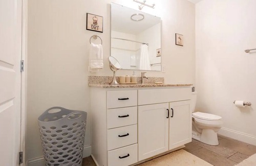 Market East District Apartment | "Rustic Charm in Downtown Indianapolis"