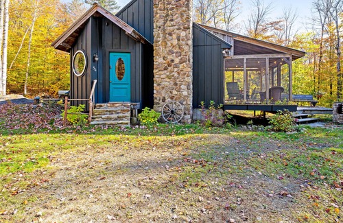 Newfane Cabin | Rustic-chic, dog-friendly cabin with fast WiFi, wood stoves, & great hiking