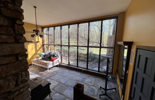 Whites Creek Cabin | Rustic Cozy Cabin, 20 minutes from Downtown Nashville! 30 day minimum stay